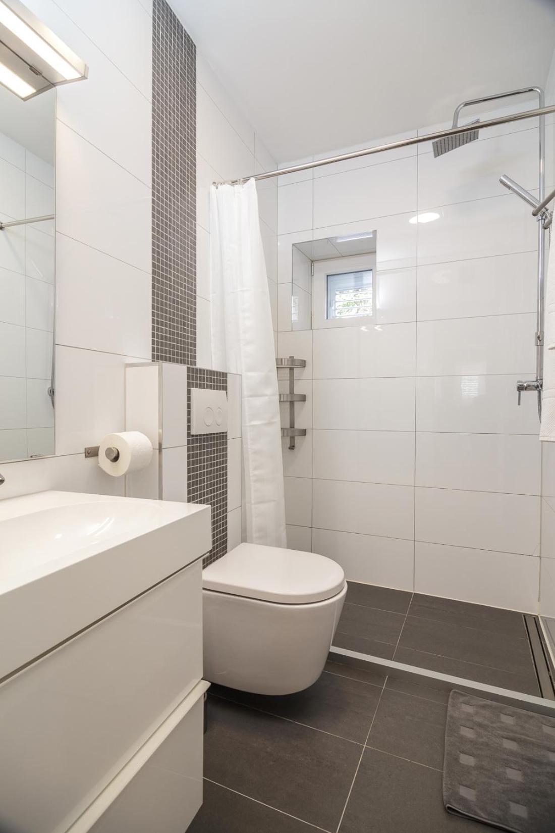 Holiday Home Aspalathos - With Free Parking, Near The Beach, A Few Minutes' Walking Distance To The Unesco Palace Split Bagian luar foto