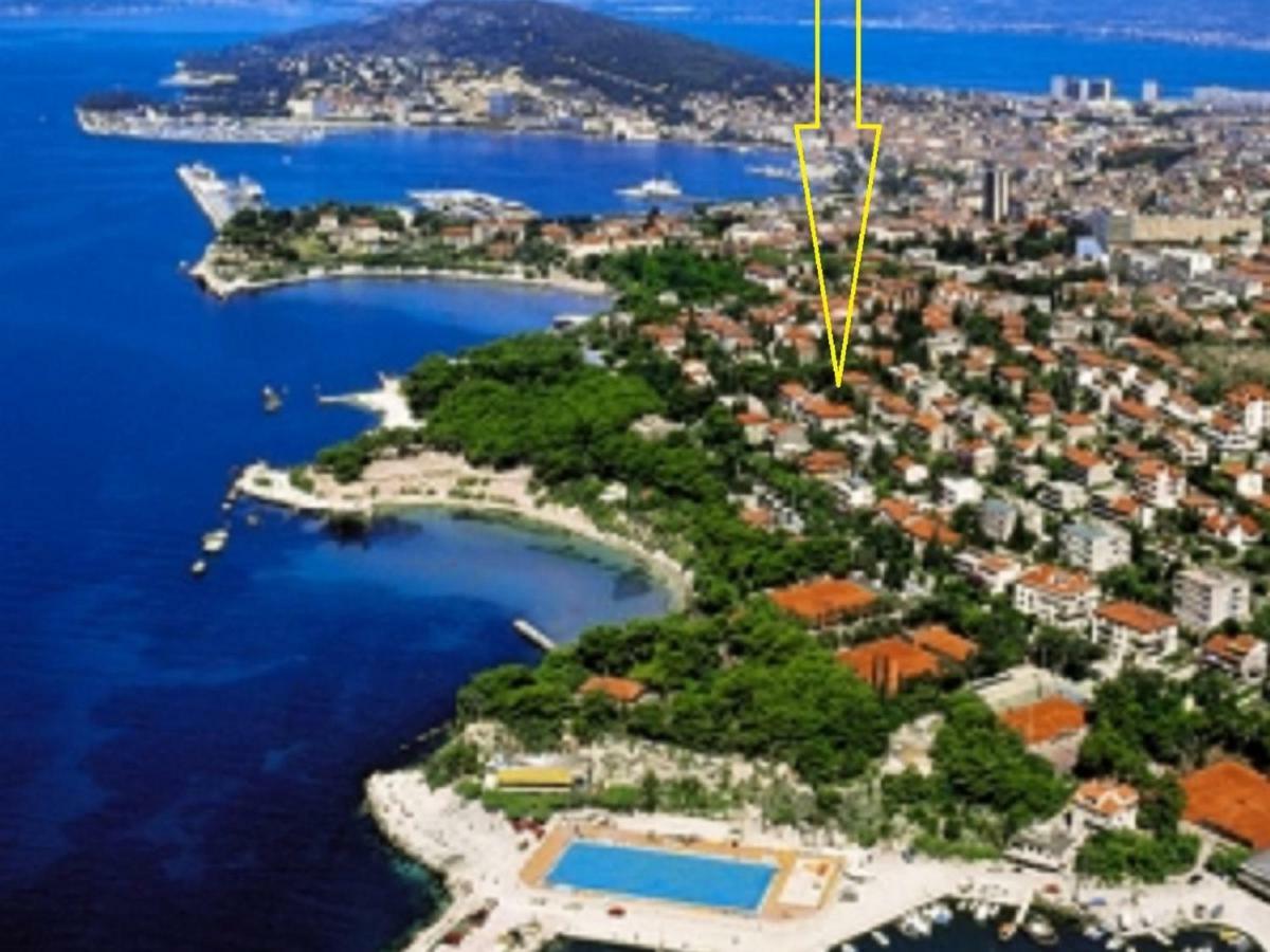 Holiday Home Aspalathos - With Free Parking, Near The Beach, A Few Minutes' Walking Distance To The Unesco Palace Split Bagian luar foto